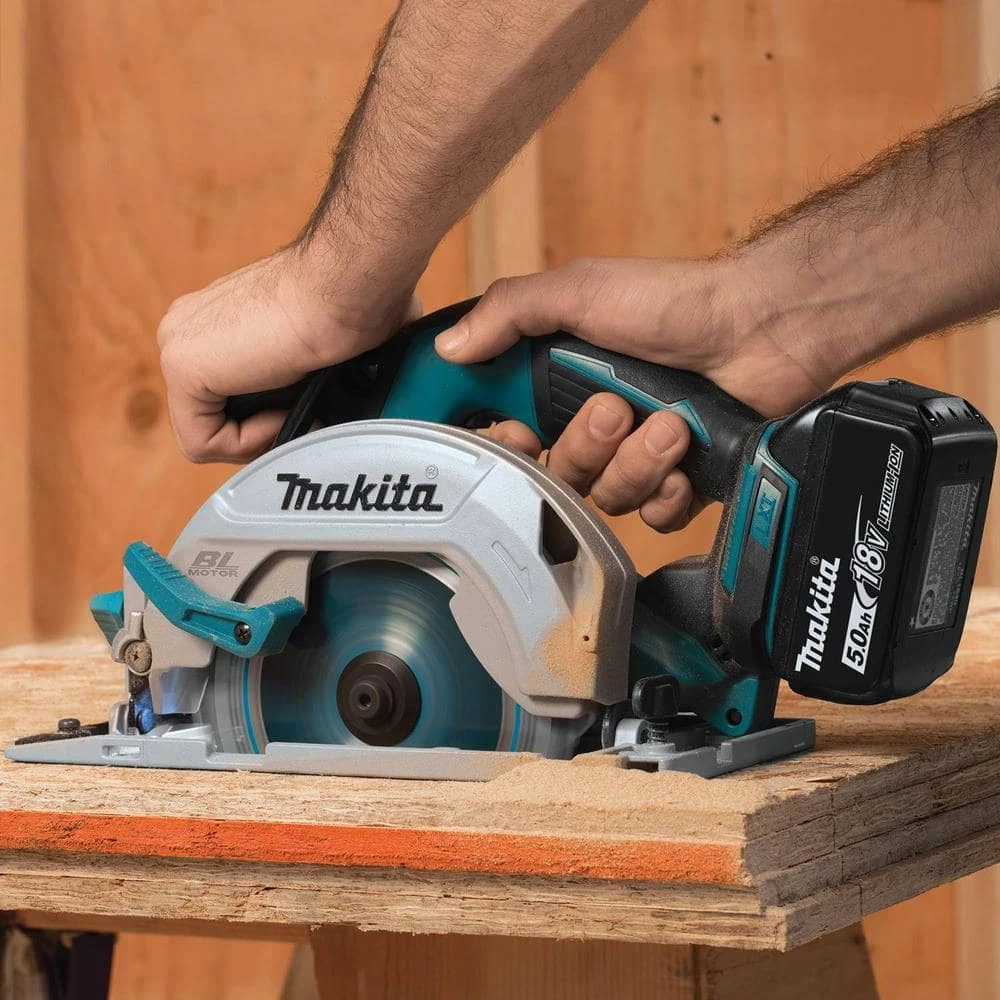 Coupon 🥰 Makita 18V LXT Lithium-Ion Brushless Cordless Combo Kit 🔨 Hammer Drill/ Impact Driver/ Circular Saw/ Flashlight 🥰 11 Coupon 🥰 Makita 18V LXT Lithium-Ion Brushless Cordless Combo Kit 🔨 Hammer Drill/ Impact Driver/ Circular Saw/ Flashlight 🥰 - Image 9